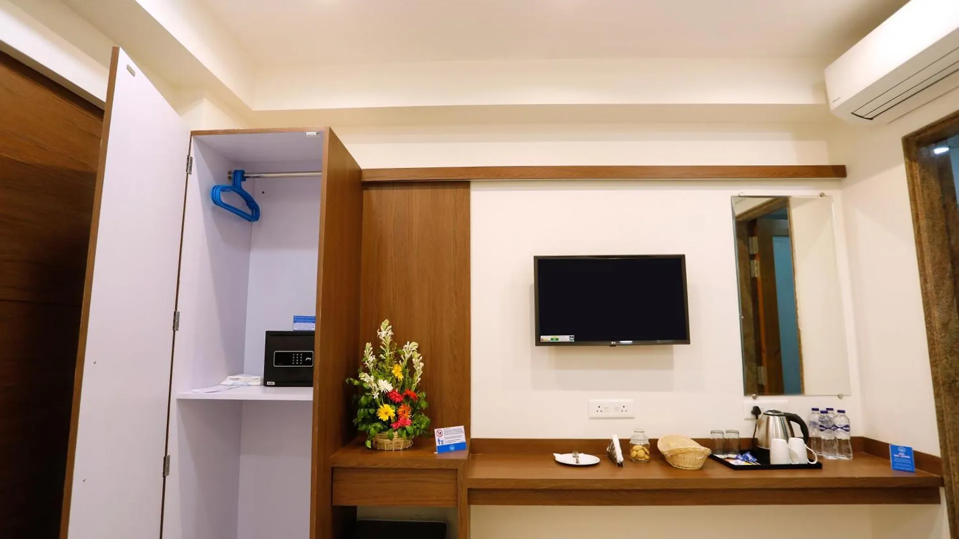 Hotel Dolphin International Varanasi