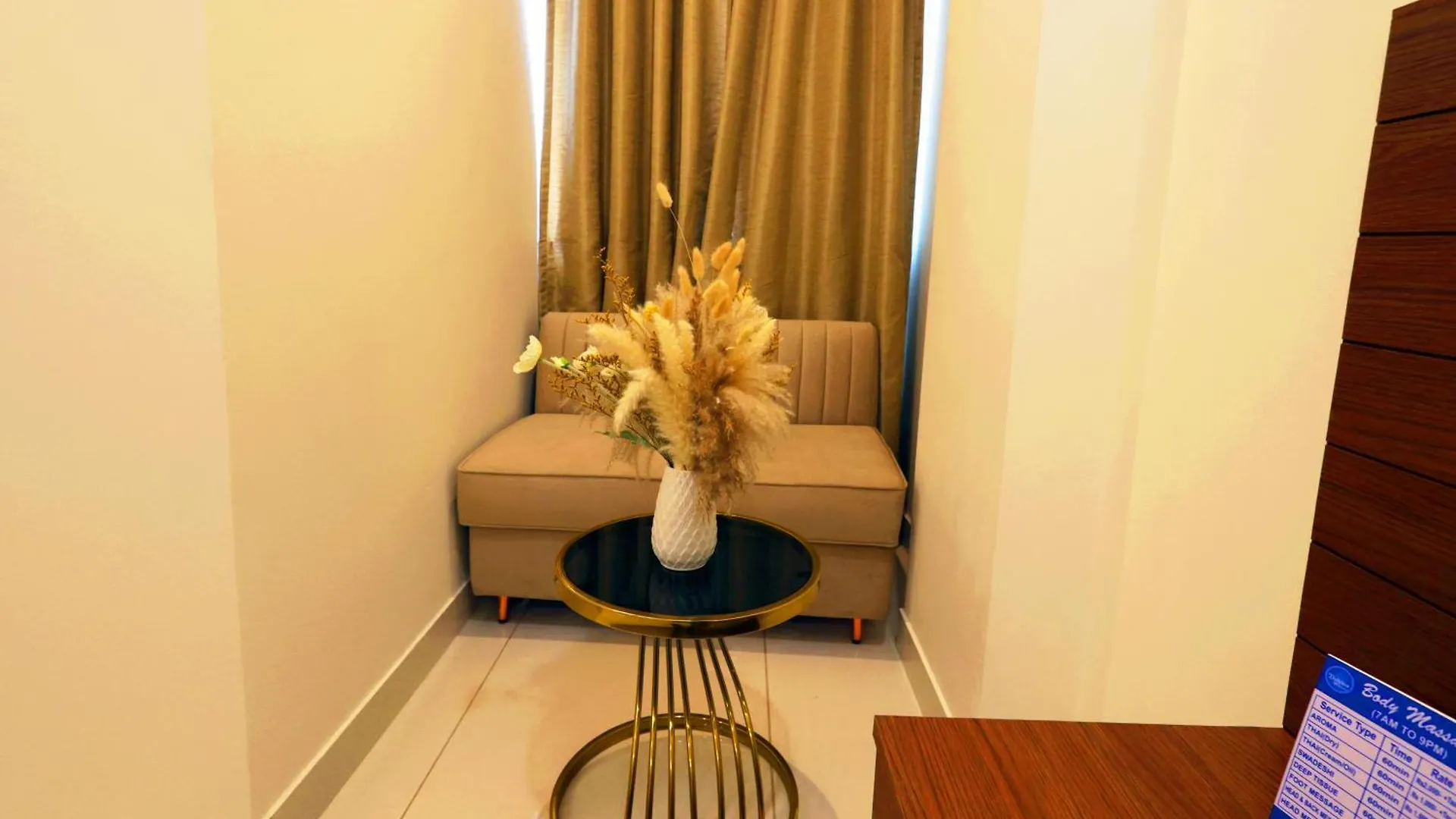 Hotel Dolphin International Varanasi