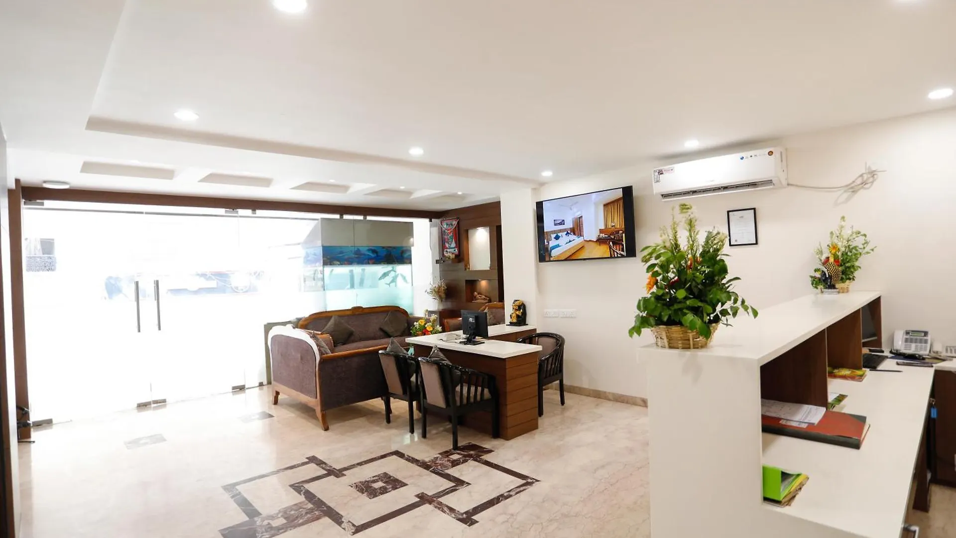 Hotel Dolphin International Varanasi